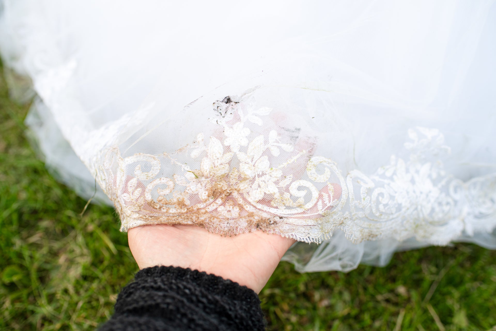 
          
            From Stains to Perfection: Expert Ways to Wash Wedding Dress and Keep Memories Alive
          
        