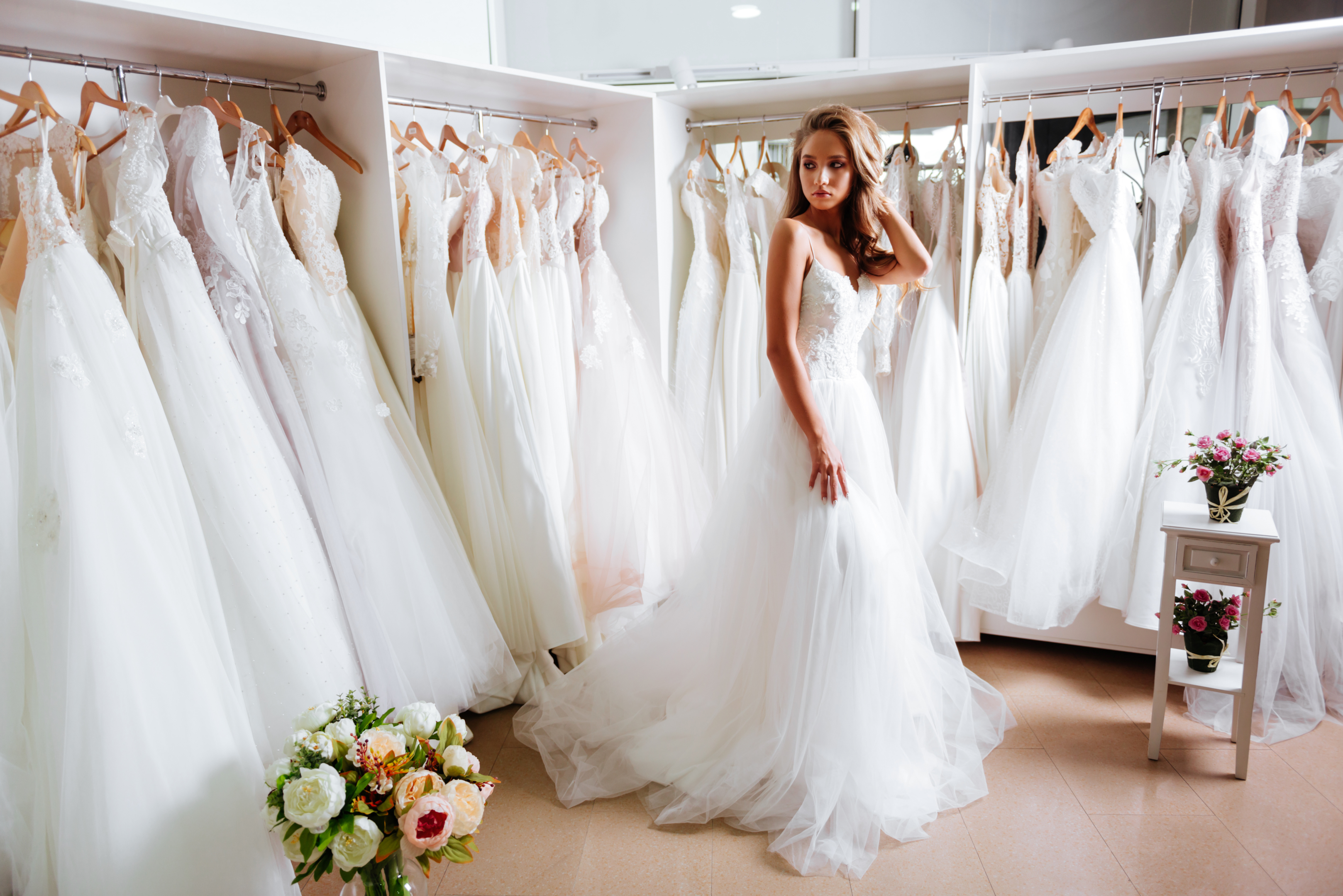 How much is it to hire a wedding dress deals